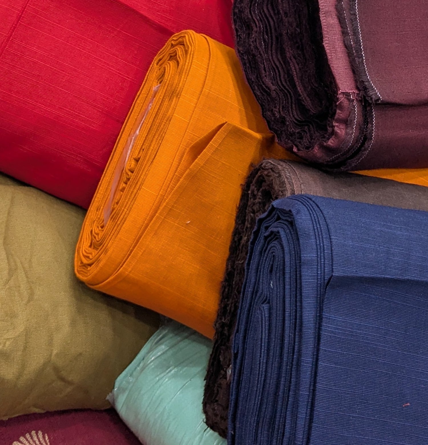 2PC PREMIUM 100% PURE QUALITY SLUB KHADAR WINTER COLLECTION 2025 NEW ARRIVAL COLORS (5 METR FABRIC)