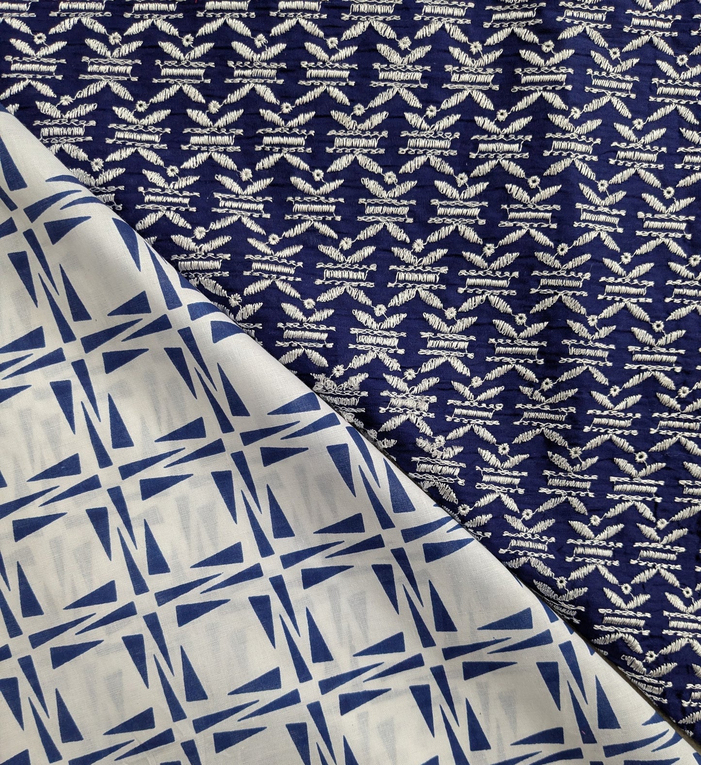 Chicken Shifly Embroidered 2pc Law collection 2025 (CH001B)