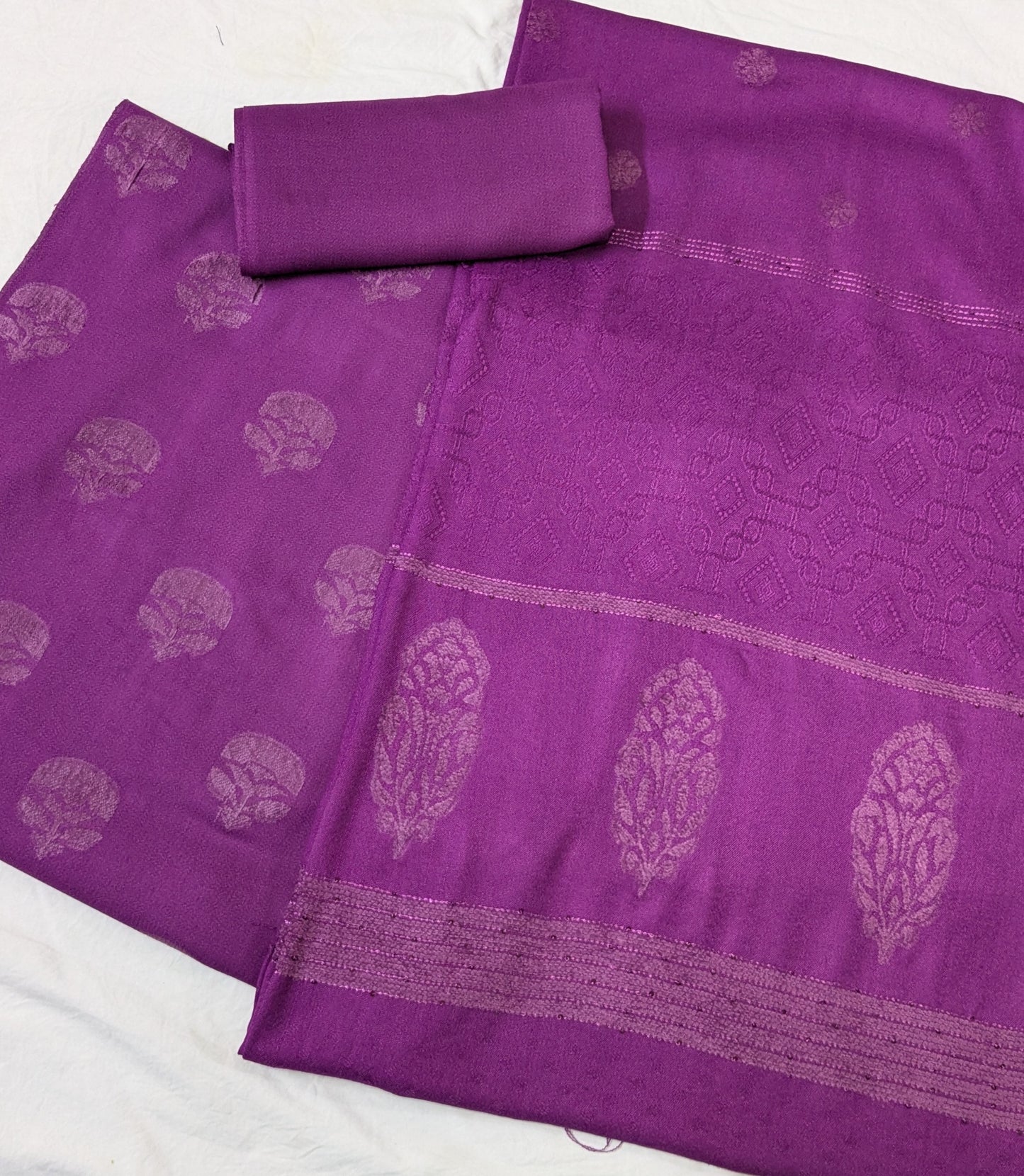 MARINA VELVET MOTIF (EMBOSSED DESIGN) 3PC WITH AMAZING QUALITY VELVET BROSHA SHAWL (MAJANDA COLOR)