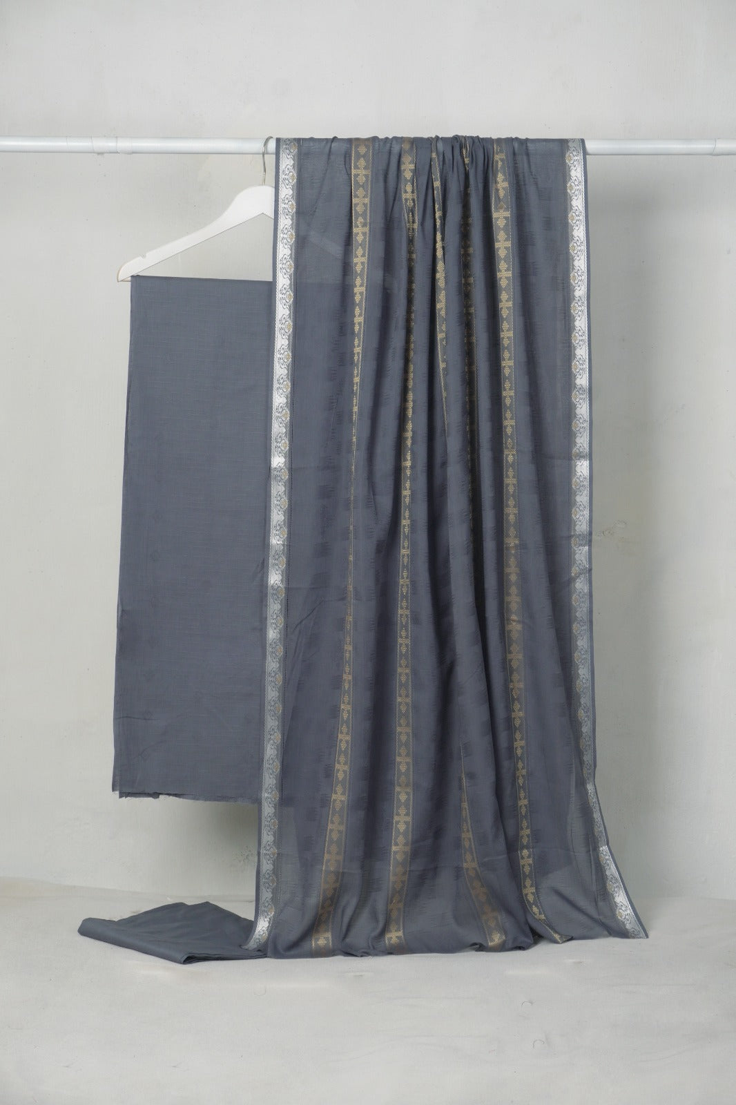 3PC BANA DORA SELF JAQUARD PREMIUM QUALITY SUMMER COLLECTION (BNS00GY)