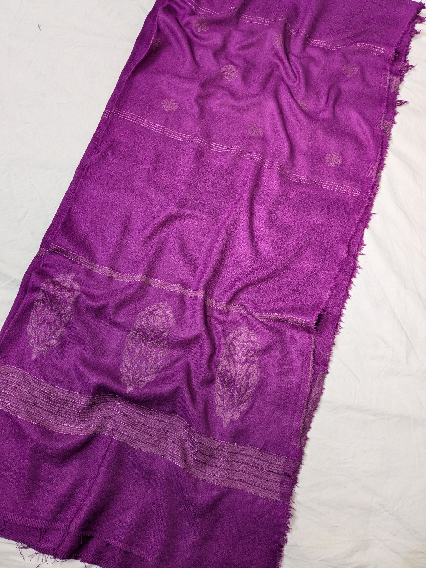 MARINA VELVET MOTIF (EMBOSSED DESIGN) 3PC WITH AMAZING QUALITY VELVET BROSHA SHAWL (MAJANDA COLOR)