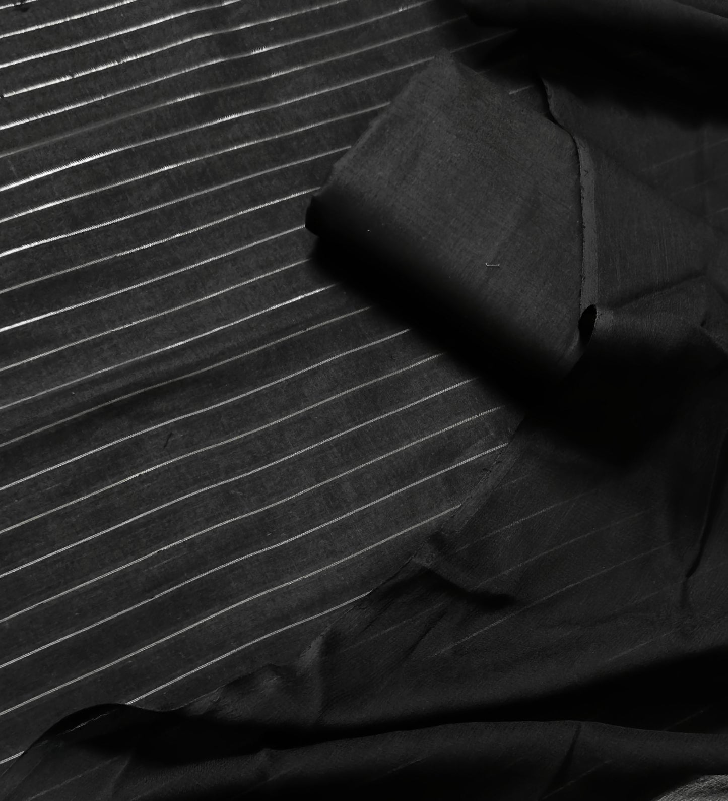 3PC ZARI LINE MOON LITE WITH KRINCLE SHAFOON DUPATTA HIGH QUALITY (ZR300BLK)