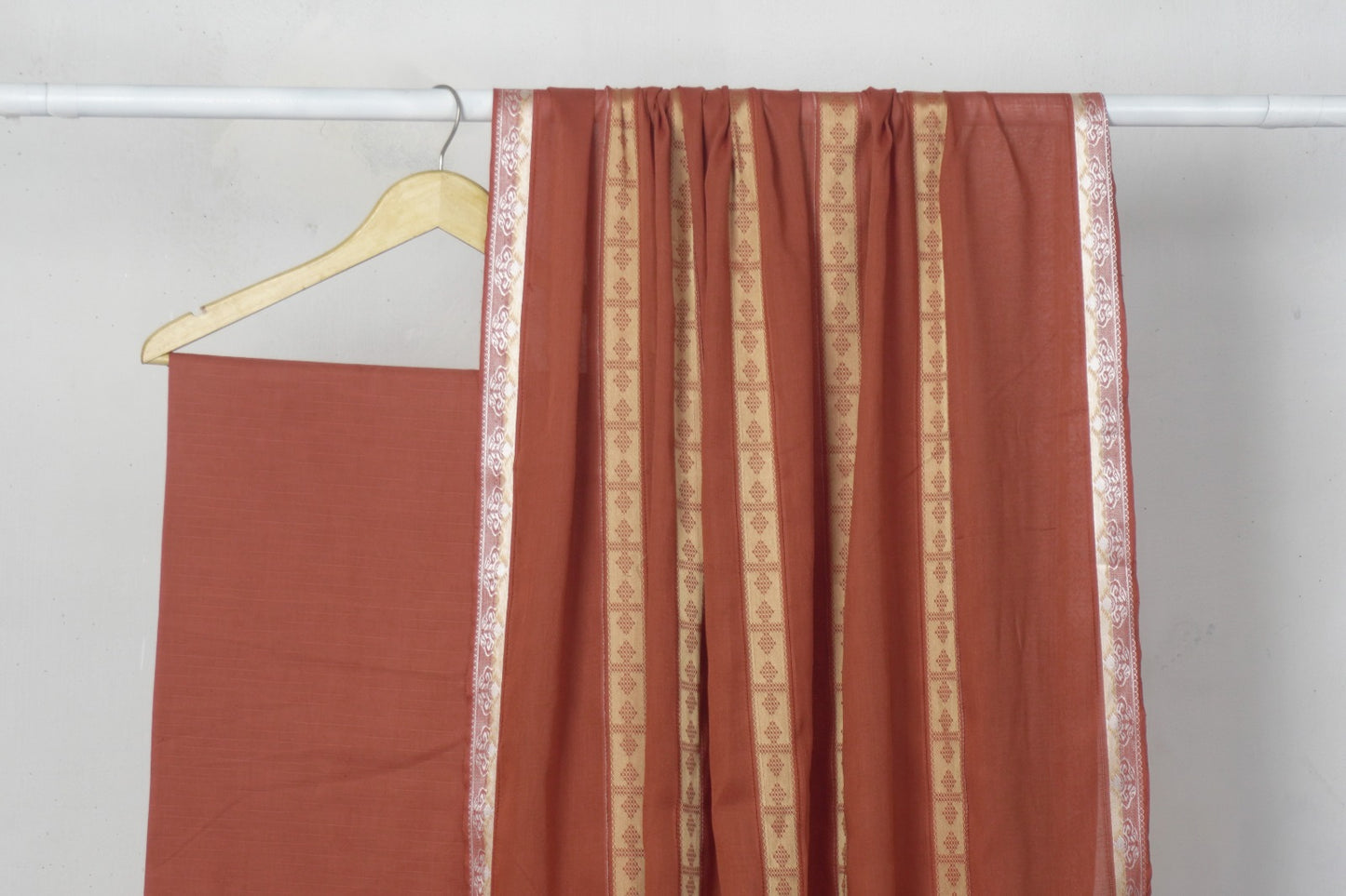 3PC BANA DORA SELF JAQUARD PREMIUM QUALITY SUMMER COLLECTION (BNSOORS)