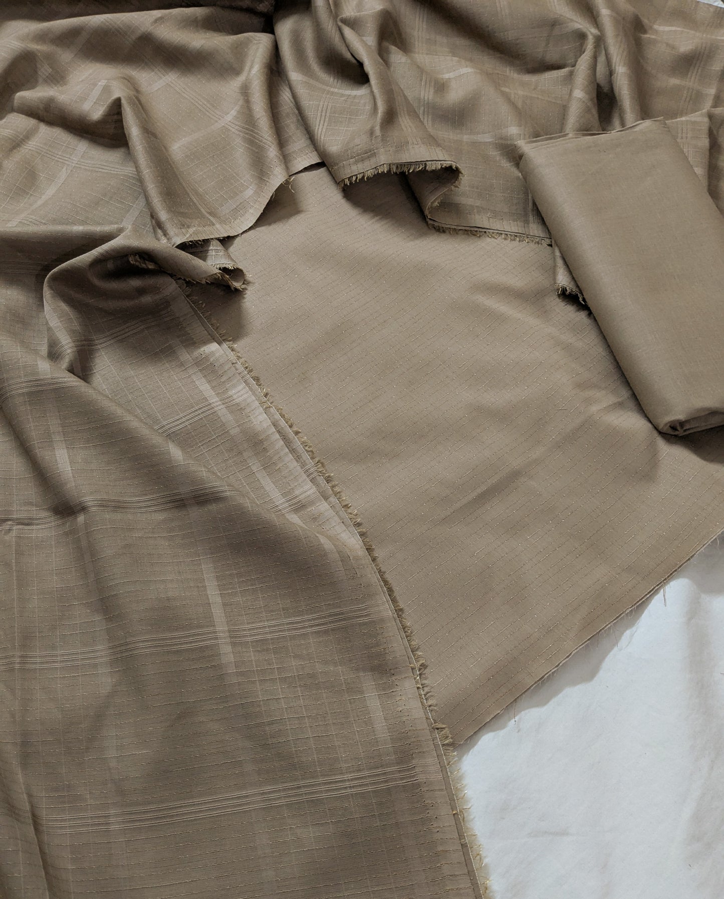 3PC CHAMKI  BANA DORA LAWN LUXURIOUS COLLECTION 2025(CHMBN00SK)