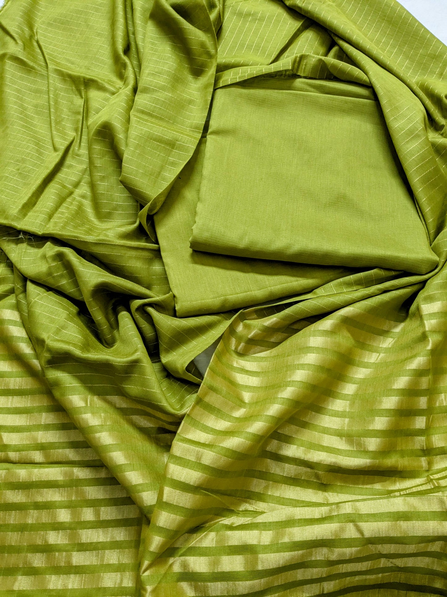 BANARSI CHAMKI LAWN 3PC LAWN COLLECTION 2025(CHM00MN)