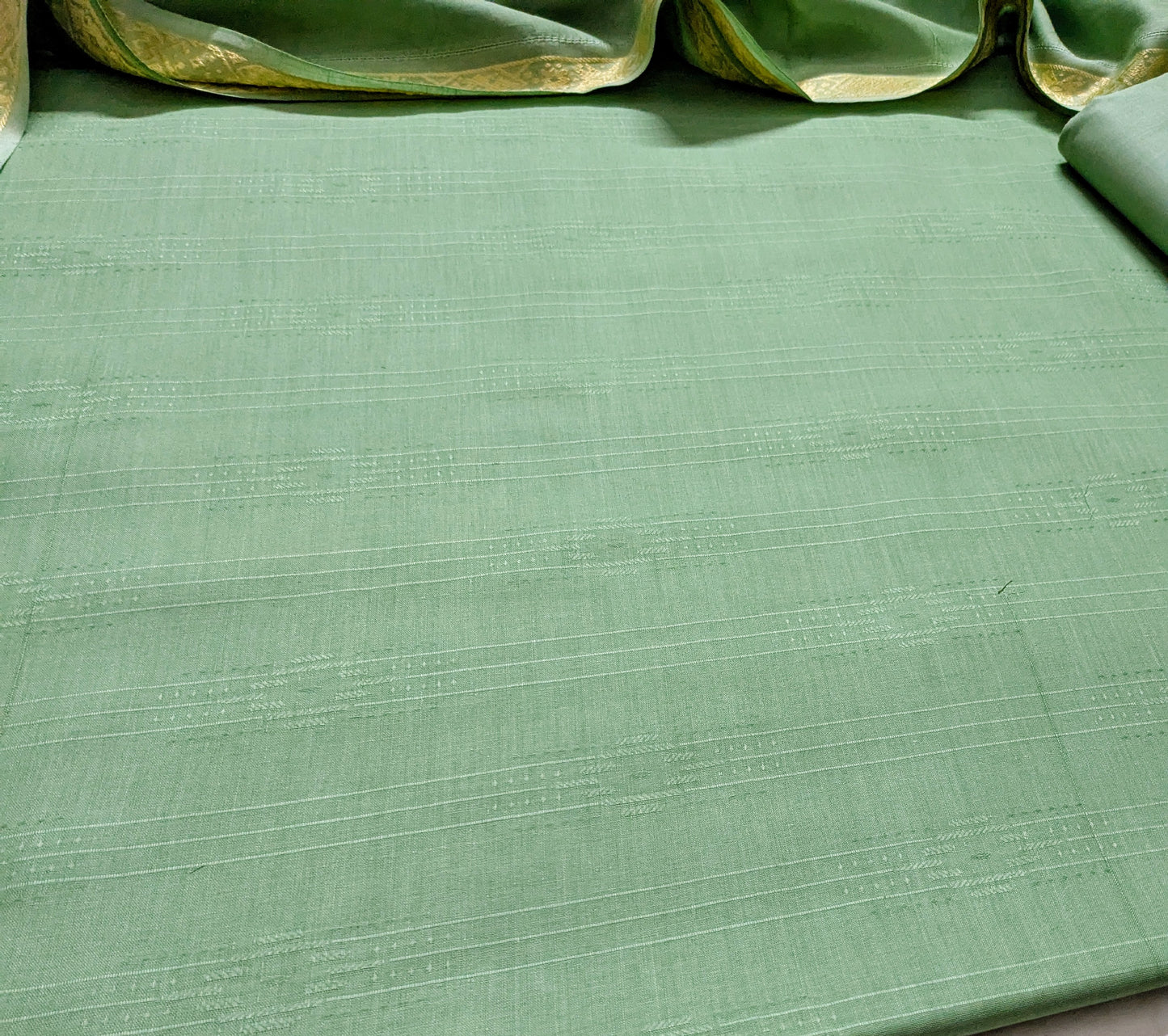 3PC TARKSHI JAQUARD BANA DORA LAWN LUXURIOUS COLLECTION 2025(TR00PS)