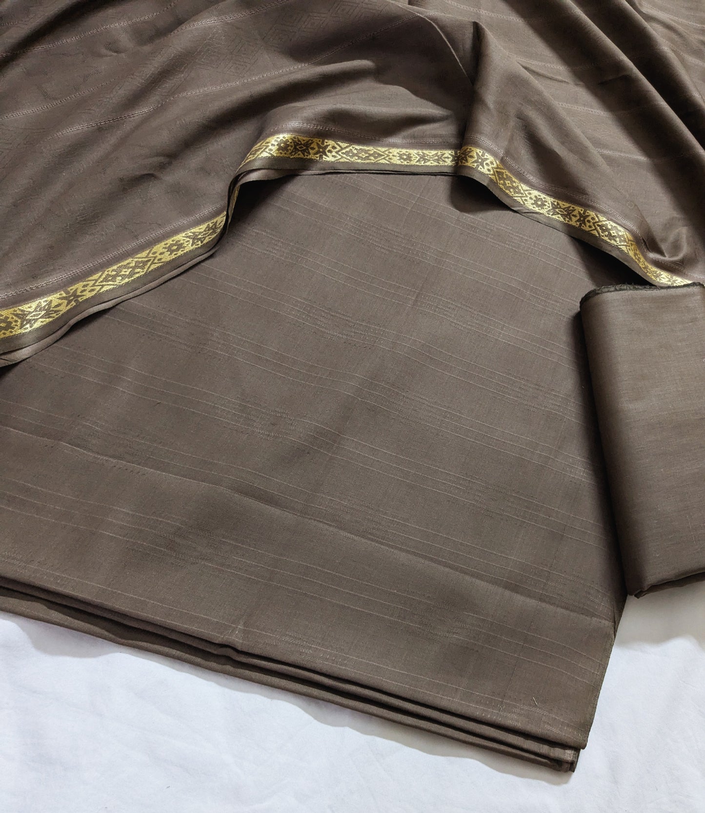 3PC TARKSHI JAQUARD BANA DORA LAWN LUXURIOUS COLLECTION 2025 (TR00CHK)