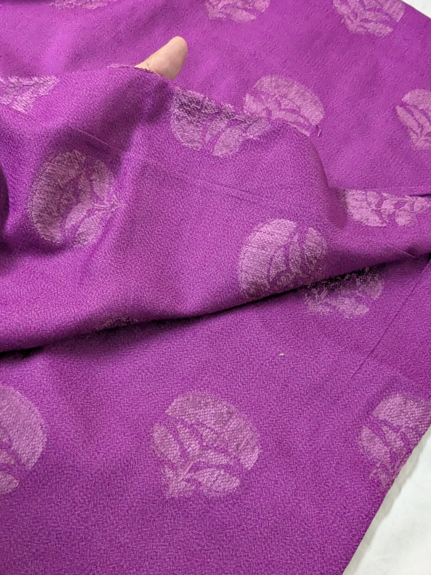 MARINA VELVET MOTIF (EMBOSSED DESIGN) 3PC WITH AMAZING QUALITY VELVET BROSHA SHAWL (MAJANDA COLOR)