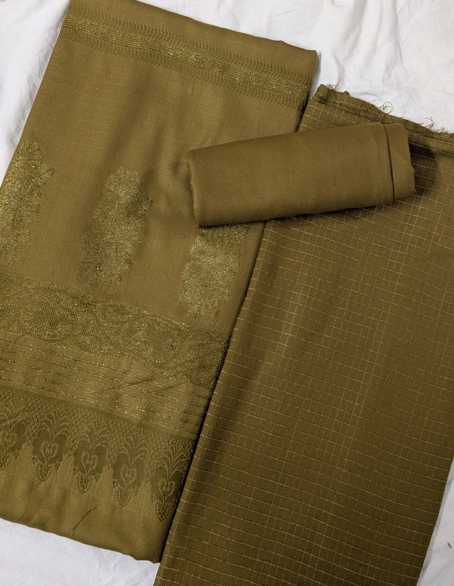 3PC MARINA CHECK VELVET WITH FANCY VELVET BROSHA SHAWL NEW ARRIVAL PREMIUEM QUALITY WINTER COLLECTION (DARK MHNDI COLOR)