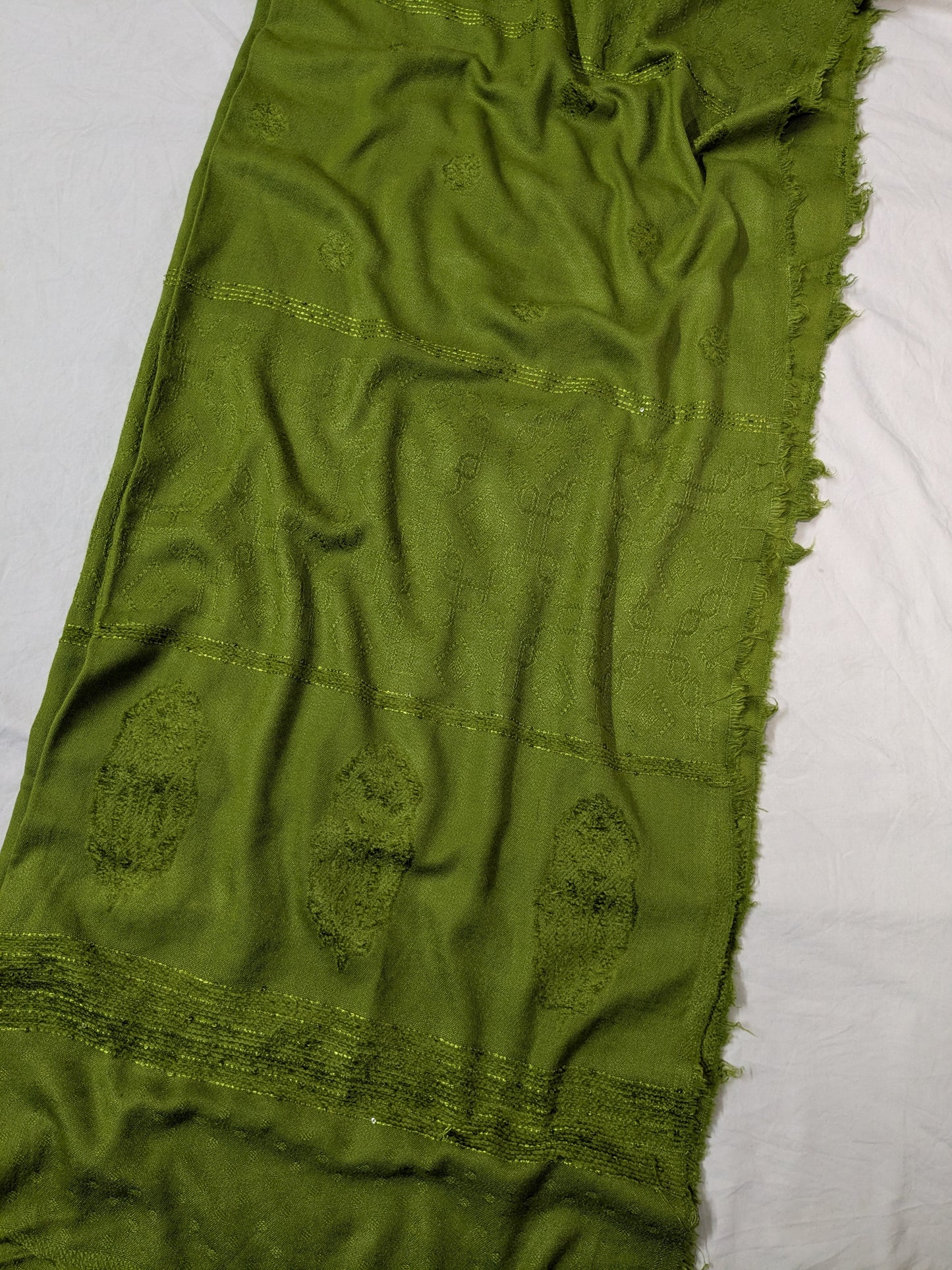 MARINA VELVET MOTIF (EMBOSSED DESIGN) 3PC WITH AMAZING QUALITY VELVET BROSHA SHAWL (MINT GREEN COLOR)