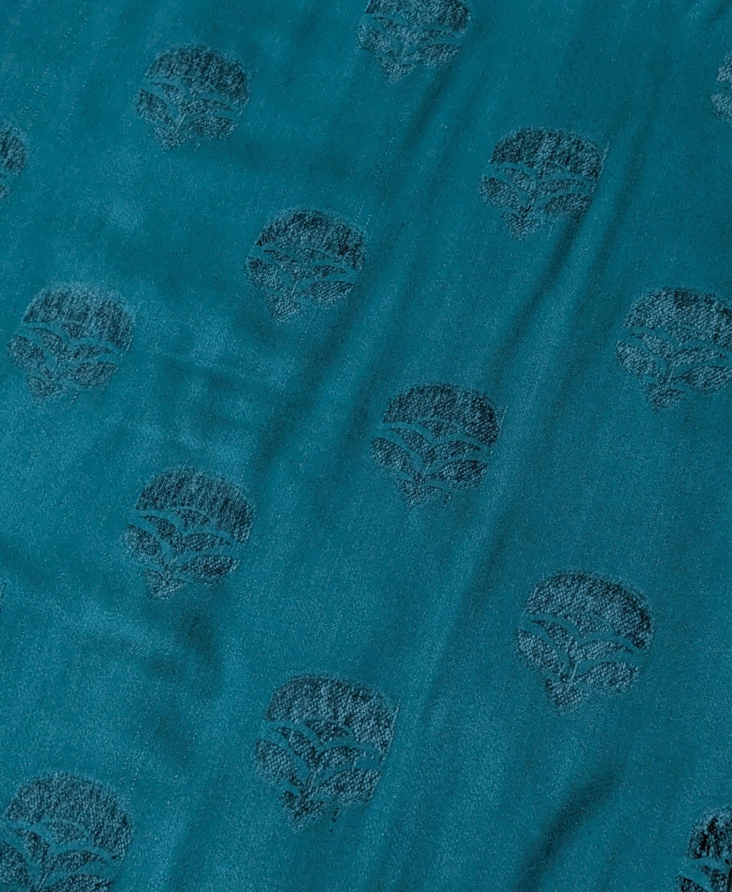 MARINA VELVET MOTIF (EMBOSSED DESIGN ) 3PC WITH AMAZING QUALITY VELVET BROSHA SHAWL  (SEA GREEN )