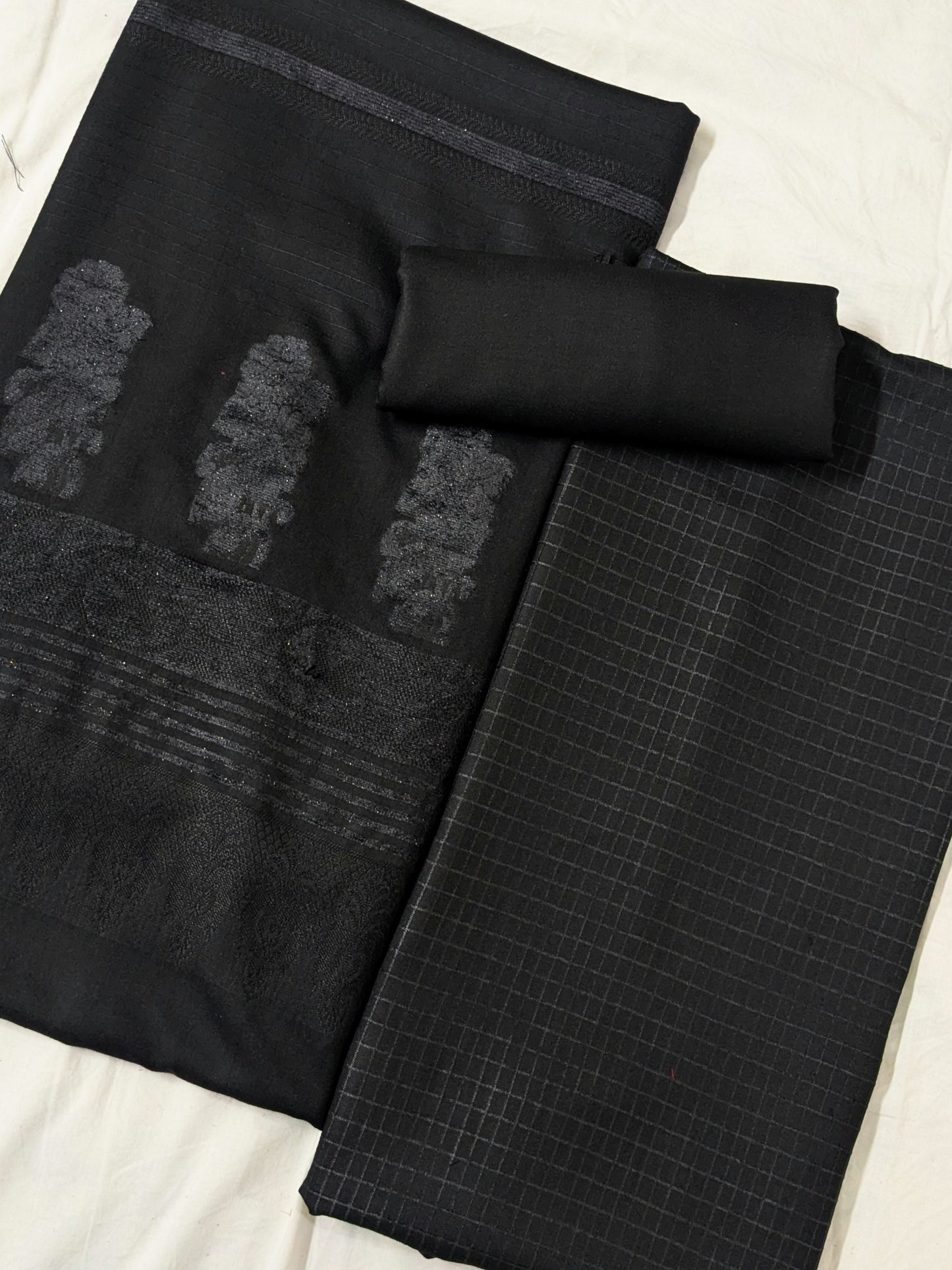 3PC MARINA CHECK VELVET WITH FANCY VELVET BROSHA SHAWL NEW ARRIVAL PREMIUEM QUALITY WINTER COLLECTION (BLACK COLOR)